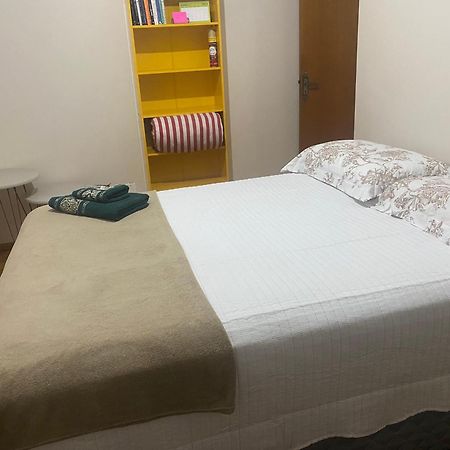 Quarto Em Ap Compartilhado No Centro De Concórdia Buitenkant foto