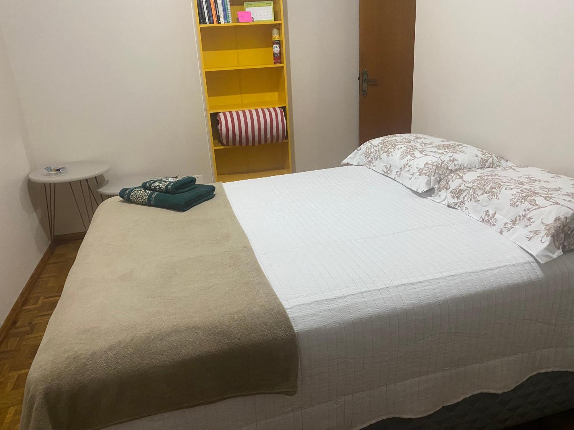 Quarto Em Ap Compartilhado No Centro De Concórdia Buitenkant foto