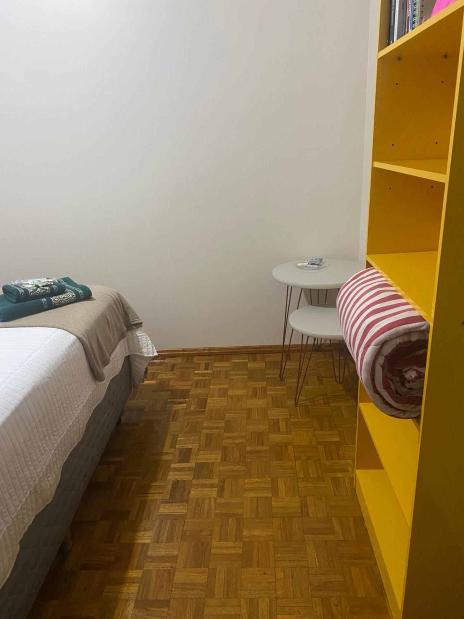 Quarto Em Ap Compartilhado No Centro De Concórdia Buitenkant foto